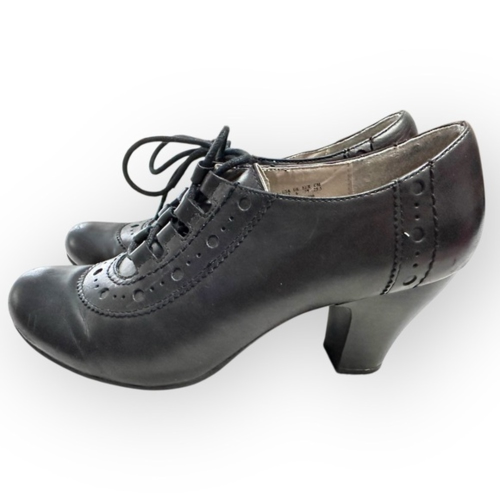 Women’s 8 Hush Puppies Leather Oxford Heel Ankle Booties
